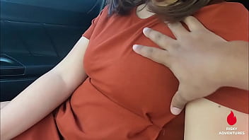 Tangina, ang sarap ng kantutan namin sa kotse! Basang-basa ang puke ko habang binabayo ako ng fuck buddy kong malakas. Ang init ng loob ng sasakyan, punong-puno ng ungol at libog. Putangina, sarap na sarap ako sa tite niya!