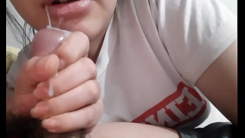 Pinay Gf Sucking Her Man’s Cock Real Good.